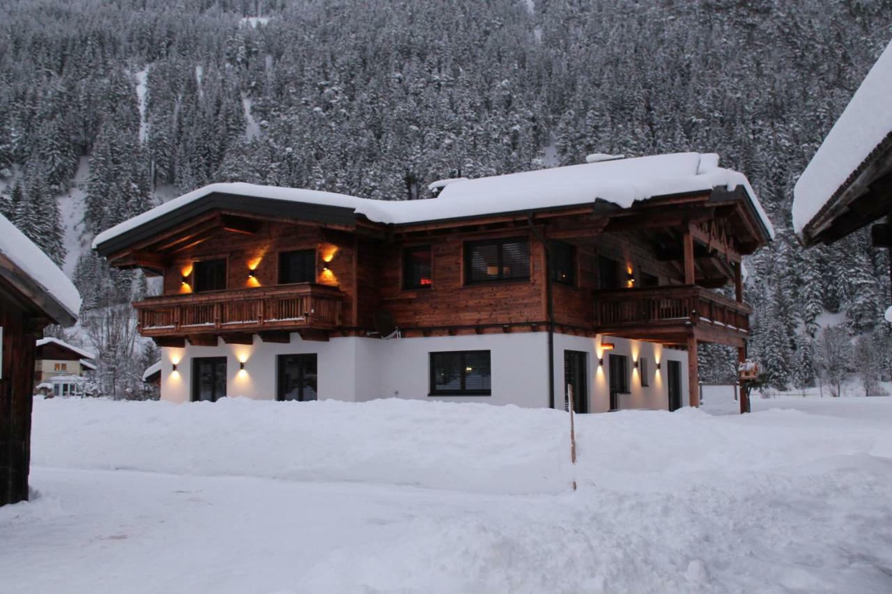 Villa Alpin Holzgau Exterior foto
